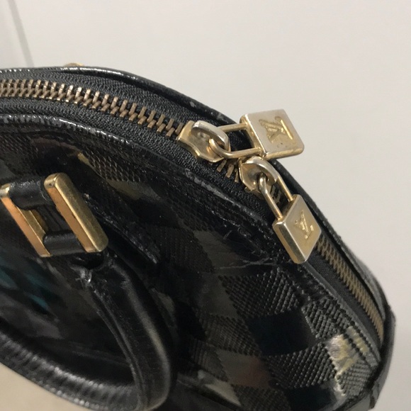 Handbag - Picture 2 of 4